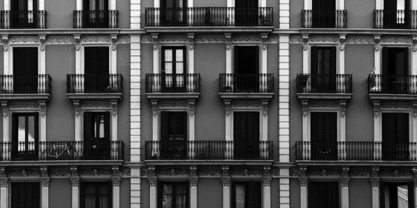 Peritajes Inmobiliarios Eixample · Informes Periciales de Fallos Estructurales